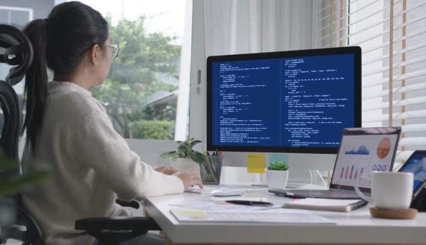 华龙区企业数字化解决方案：机器学习赋能商业模式升级的核心路径